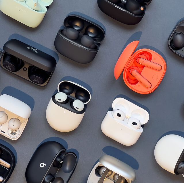Airpods - سوق ستور  Souq Store  